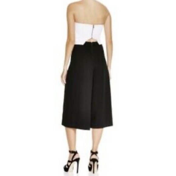 🔥Alice + Olivia, strapless capri jumpsuit - Picture 3 of 9